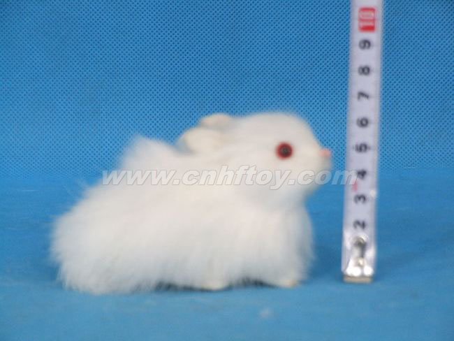皮毛玩具兔：T047菏�珊惴狡っ�工�品有限公司